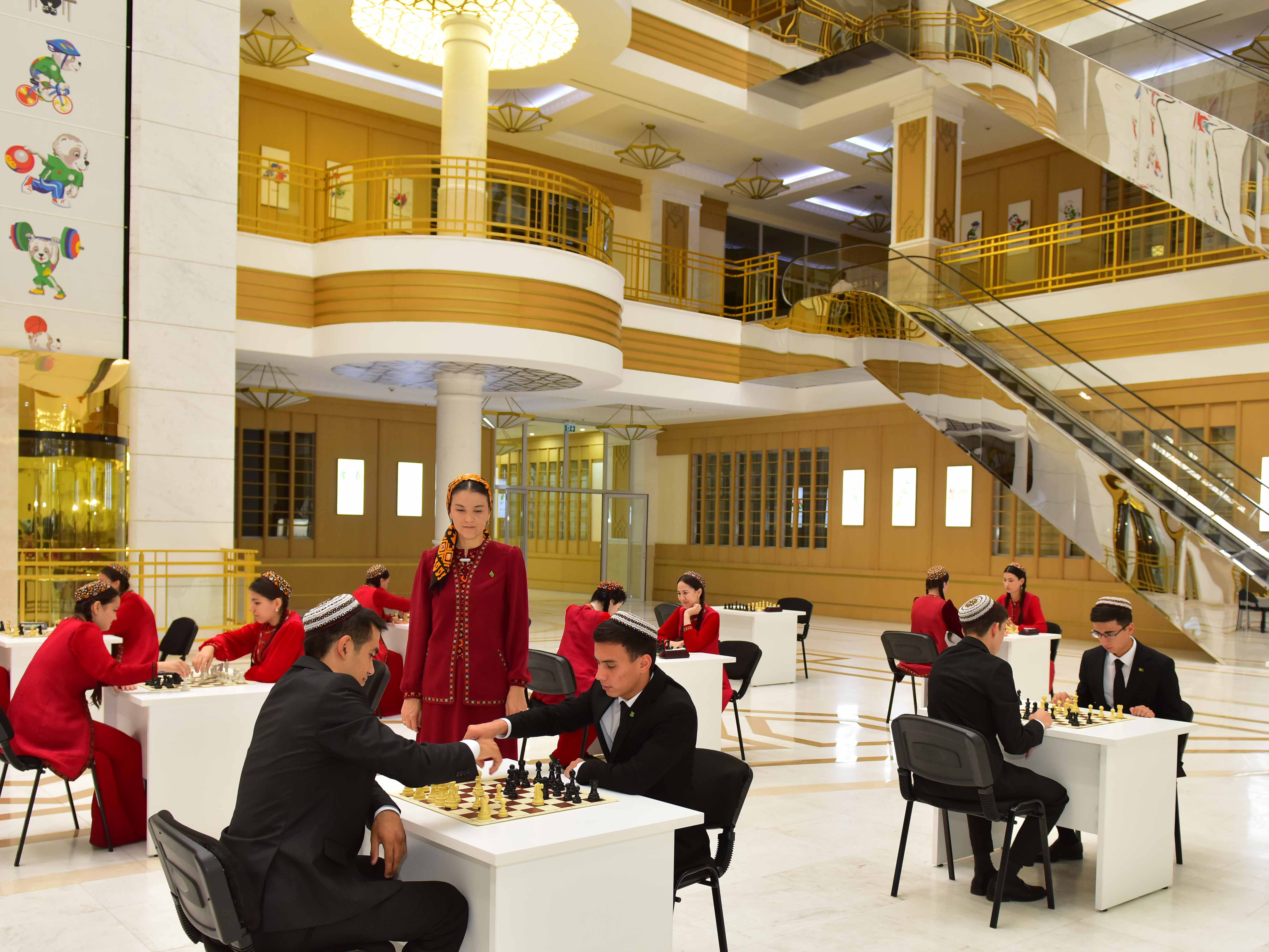 XV uniwersiadanyň çäklerinde küşt boýunça ýaryşlar